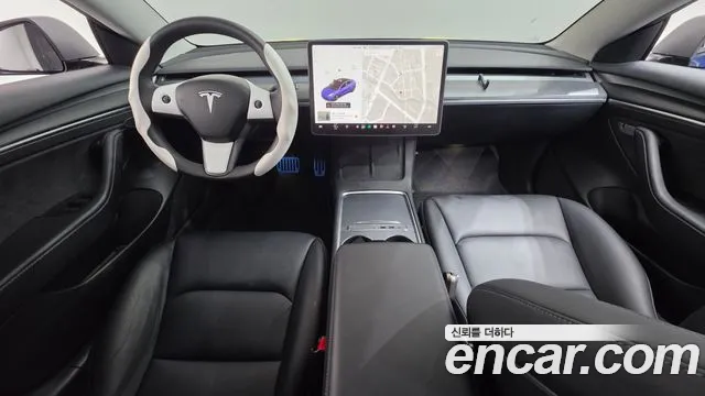 Tesla Model 3 — Фото автомобиля 7