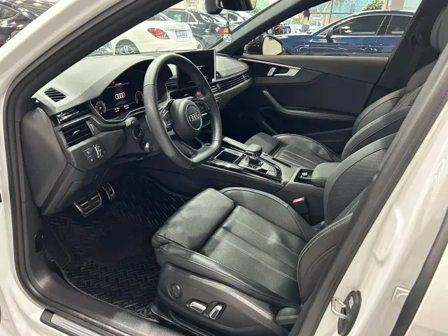 Audi A4L — Фото автомобиля 7