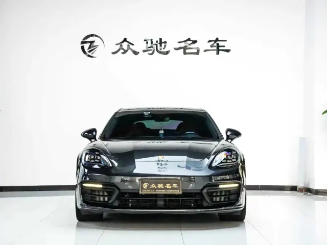 Porsche Panamera — Фото автомобиля 2