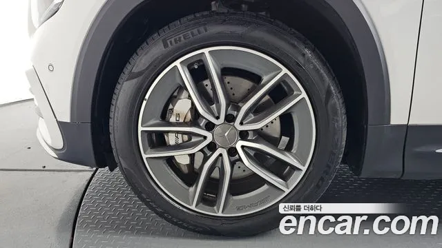 Mercedes-Benz GLB-Class — Фото автомобиля 5