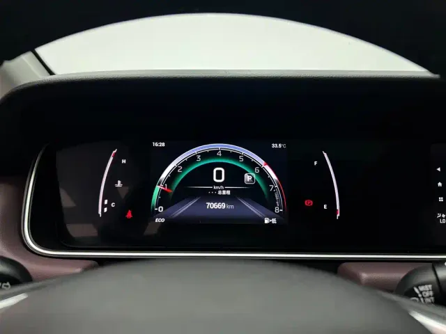 GAC Trumpchi M6 — Фото автомобиля 15
