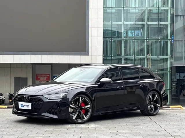 Фотография автомобиля — Audi RS 6