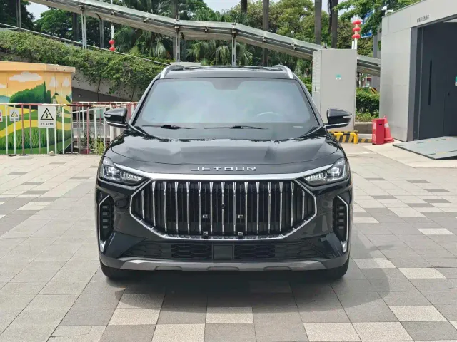 Jetour X70 Plus — Фото автомобиля 2