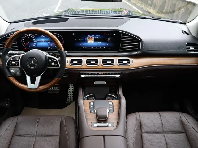 Mercedes-Benz GLS-Class — Фото автомобиля 15