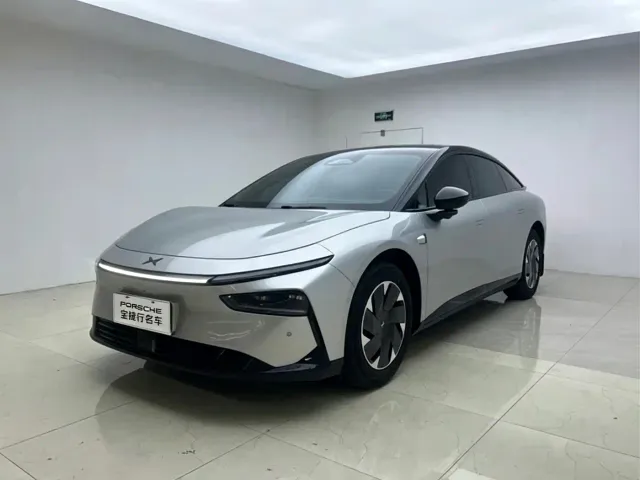 Xpeng P7+ — Фото автомобиля 2