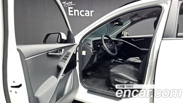Kia Niro — Фото автомобиля 15