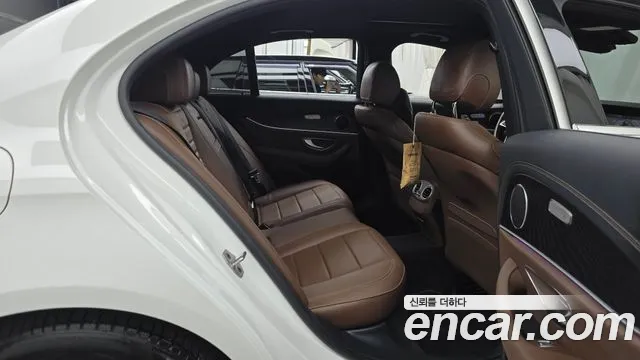 Mercedes-Benz E-Class W213 — Фото автомобиля 12