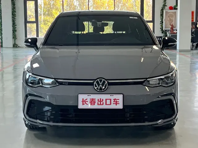 Volkswagen Golf — Фото автомобиля 2