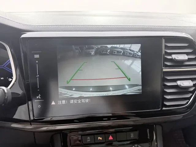Jetta VS7 — Фото автомобиля 9