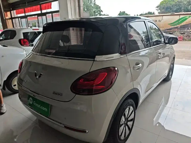 Wuling Bingo — Фото автомобиля 6