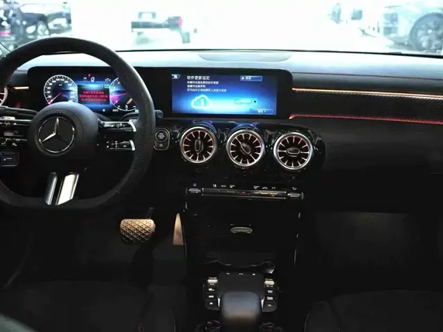 Mercedes-Benz A-Class — Фото автомобиля 7