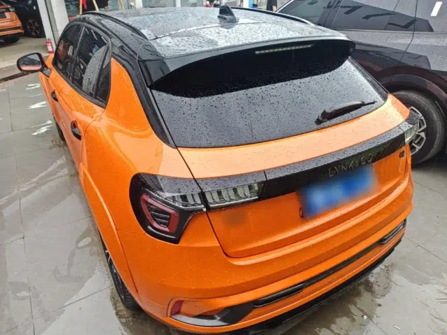 Lynk & Co 02 Hatchback — Фото автомобиля 3