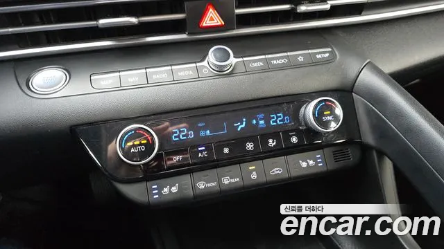Hyundai AVANTE Avante (CN7) — Фото автомобиля 14