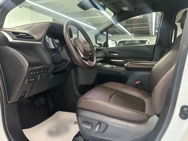 Toyota Granvia — Фото автомобиля 15