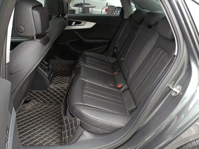 Audi A4L — Фото автомобиля 12