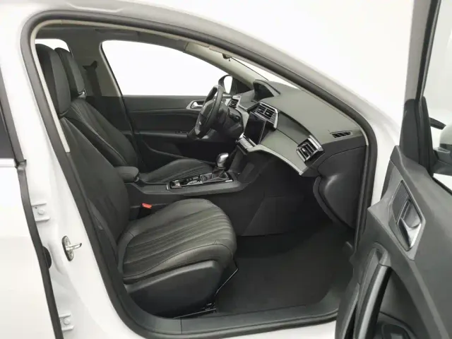 Peugeot 408 — Фото автомобиля 23