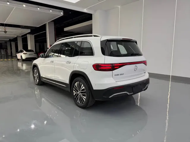 Mercedes-Benz EQB — Фото автомобиля 14