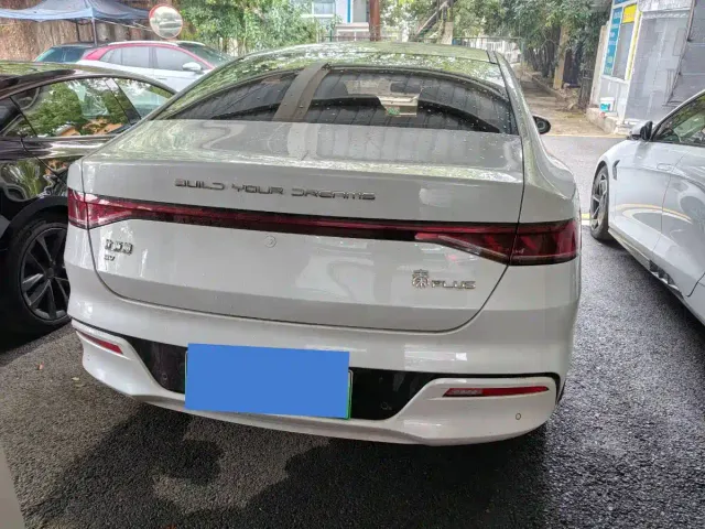 BYD Qin PLUS — Фото автомобиля 8