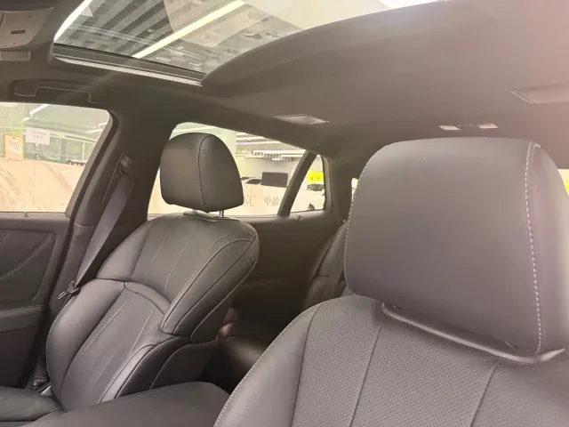 Lexus LS — Фото автомобиля 11