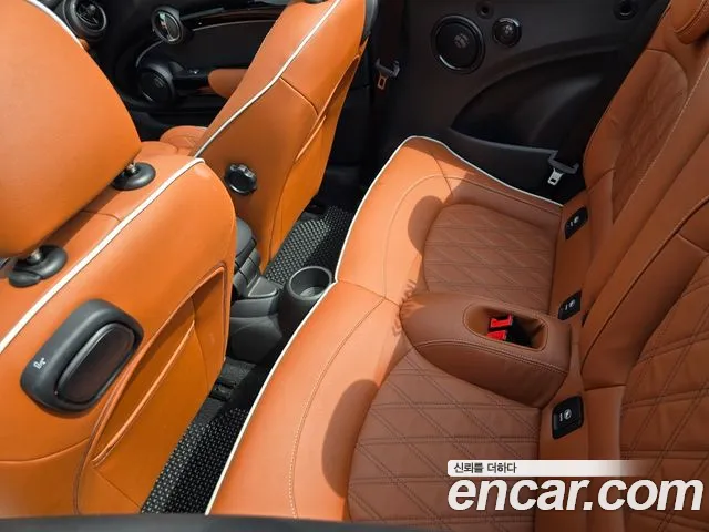 Mini Cooper Convertible — Фото автомобиля 15