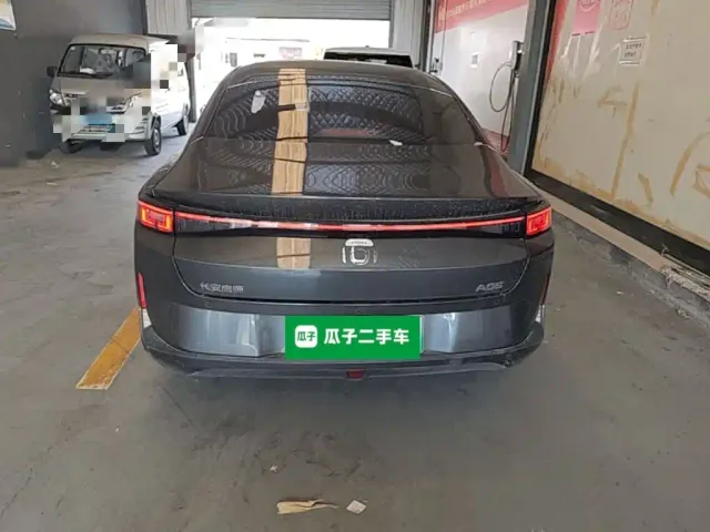 Changan Qiyuan A05 — Фото автомобиля 5