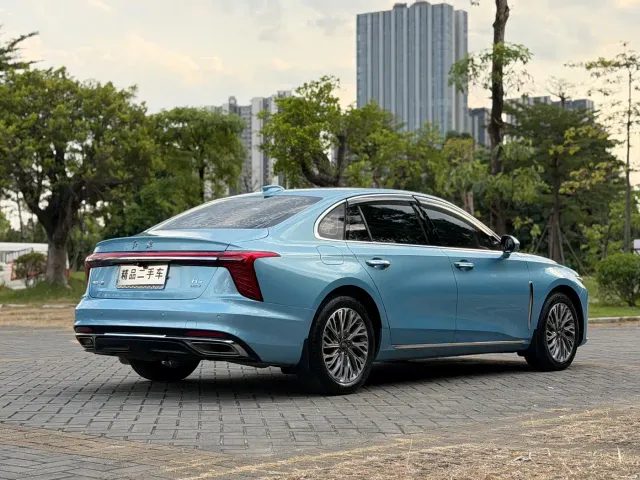 Hongqi H5 — Фото автомобиля 11