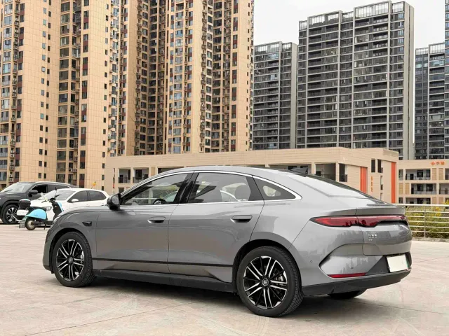 BYD Qin L — Фото автомобиля 6