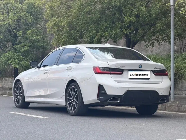 BMW 3 Series — Фото автомобиля 9