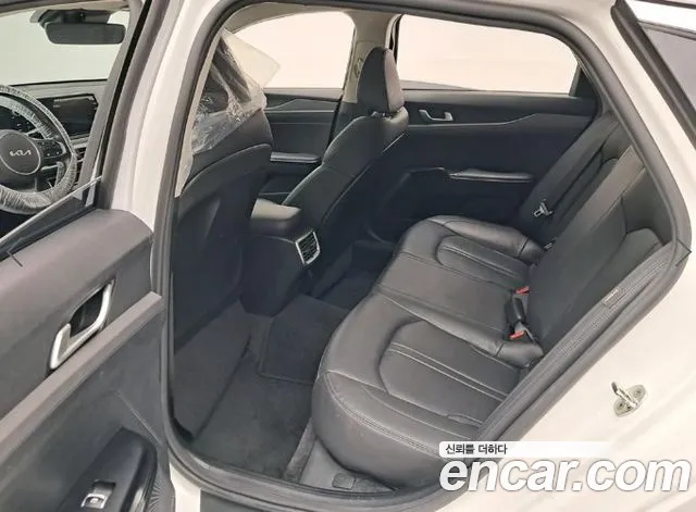 Kia K5 Generation 3 — Фото автомобиля 12