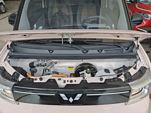 Wuling Hongguang Mini EV — Фото автомобиля 15