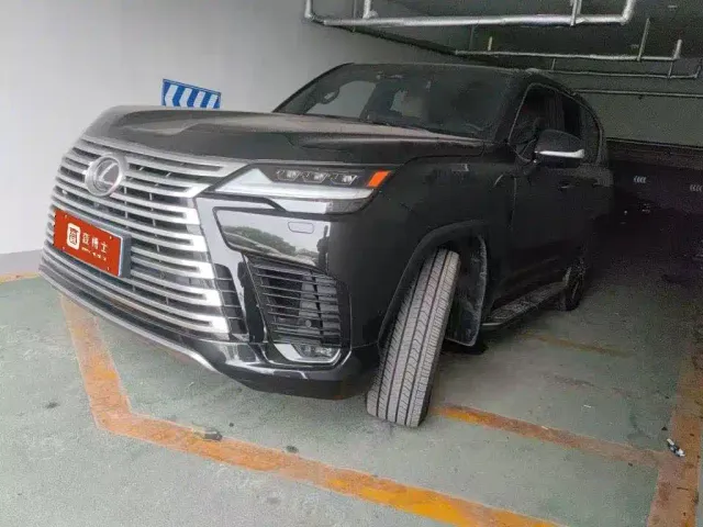 Lexus LX — Фото автомобиля 7