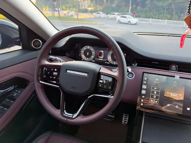 Land Rover Range Rover Evoque — Фото автомобиля 7