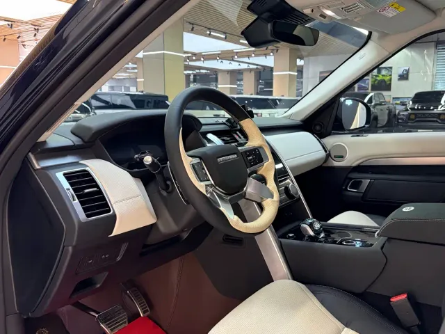 Land Rover Discovery — Фото автомобиля 15