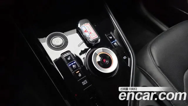 Kia Niro New — Фото автомобиля 12