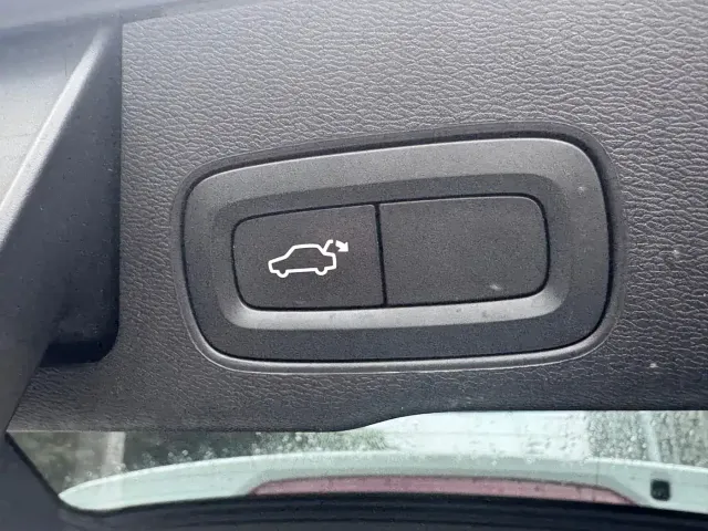 Volvo XC60 — Фото автомобиля 16