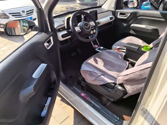 Wuling Hongguang Mini EV — Фото автомобиля 13