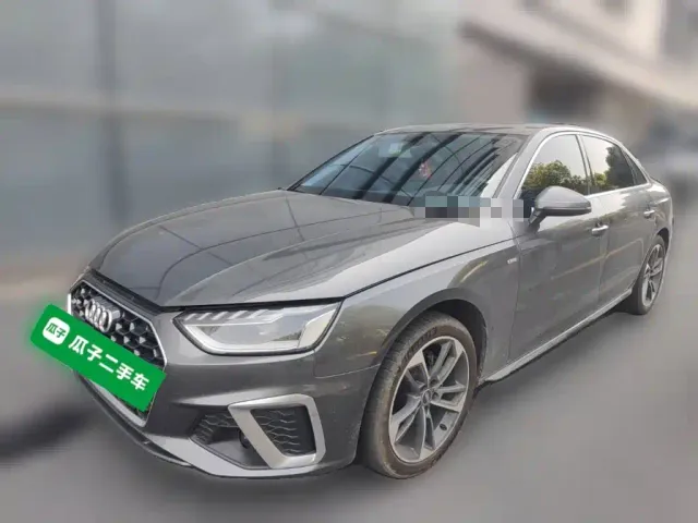 Фотография автомобиля — Audi A4L