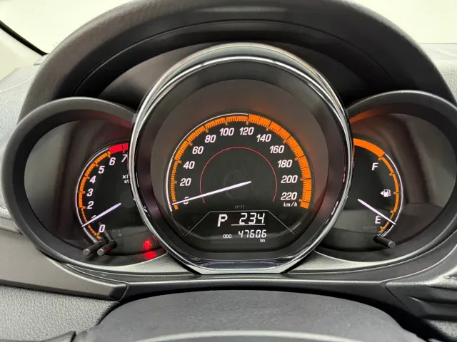 Toyota YARiS L Zhi Xuan — Фото автомобиля 5