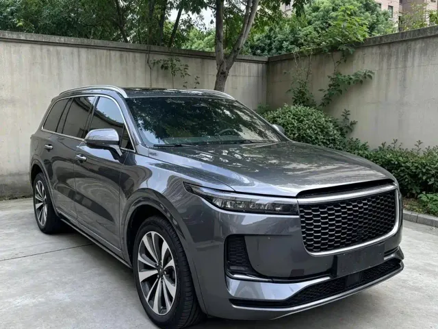 Li Auto Li ONE 2019 Extended Range 6-Seater — Фото автомобиля 3