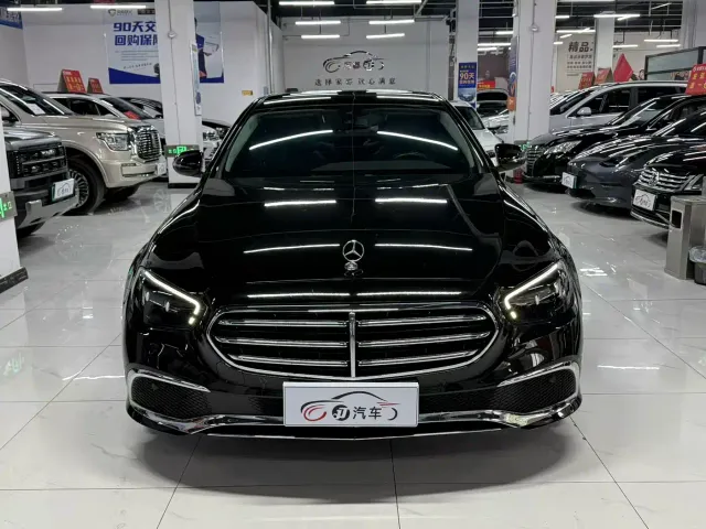 Mercedes-Benz Mercedes-Benz E-Class 2023 Facelift E 260 L — Фото автомобиля 3