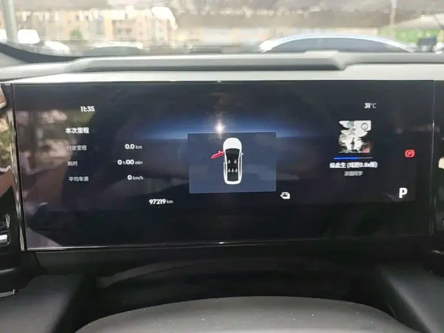 Geely Galaxy L6 — Фото автомобиля 11