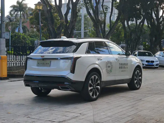 Cadillac XT5 — Фото автомобиля 7