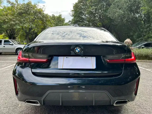 BMW 3 Series — Фото автомобиля 8