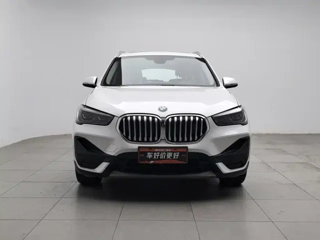 BMW X1 — Фото автомобиля 3