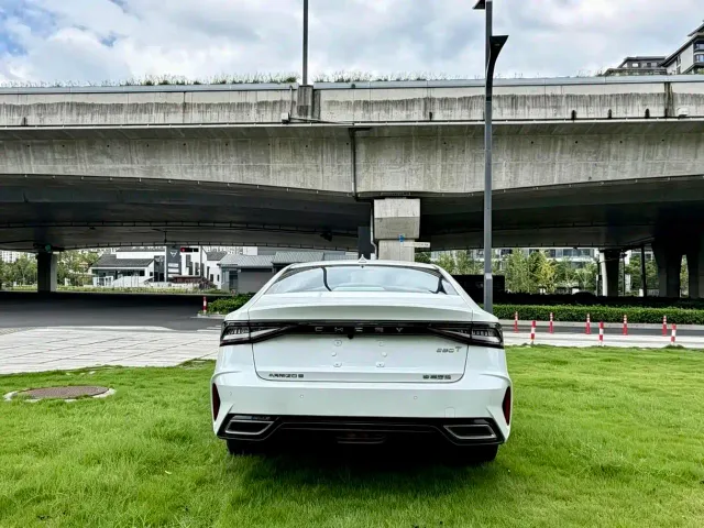 Chery Arrizo 8 — Фото автомобиля 5