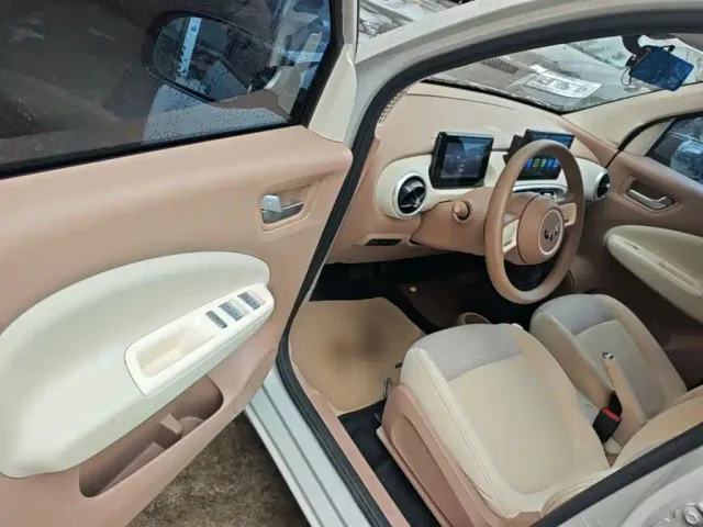 Wuling Hongguang Mini EV — Фото автомобиля 15