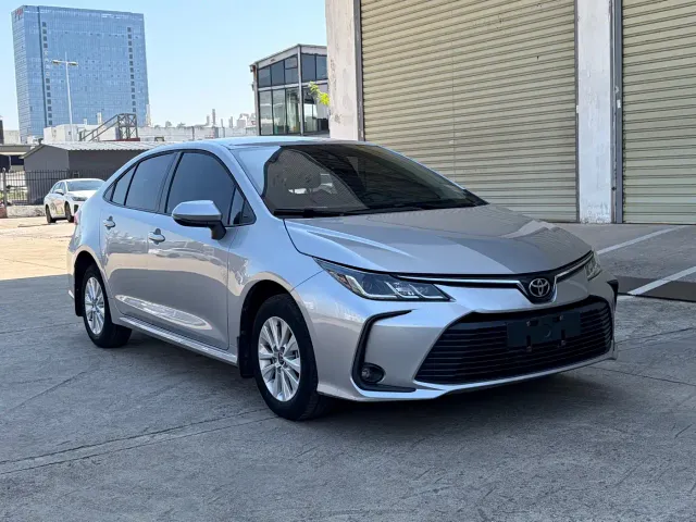 Toyota Corolla — Фото автомобиля 2