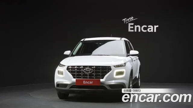 Hyundai Venue — Фото автомобиля 3
