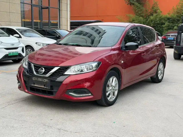 Фотография автомобиля — Nissan Tiida