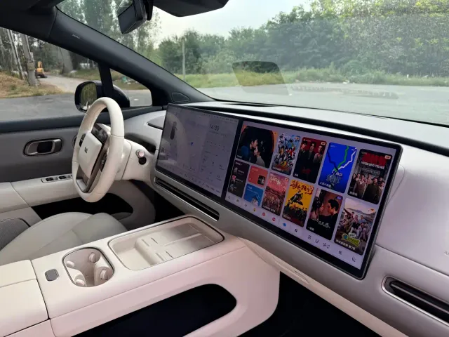 Li Auto i6 — Фото автомобиля 8